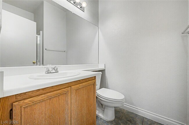 Building Photo - 2392 Predera Ave