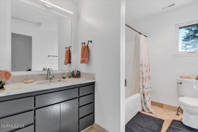 Building Photo - 1262 Hidden Woods Dr