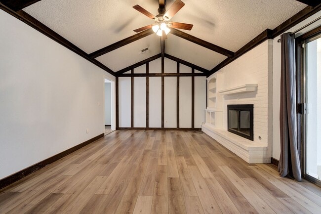 Building Photo - Welcome to your new home!