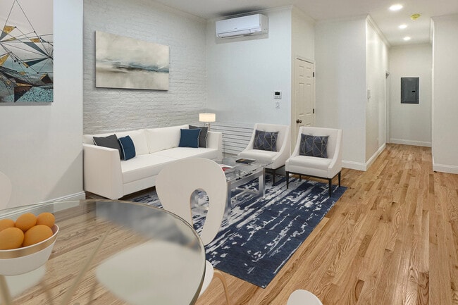 Primary Photo - 207 Court St