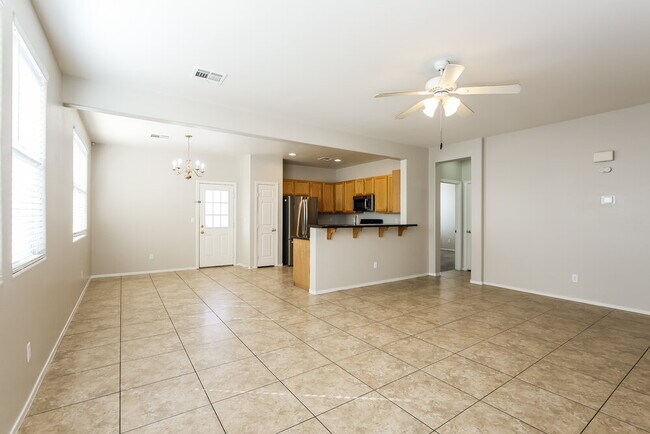 Building Photo - 5633 N Lookout Crest St