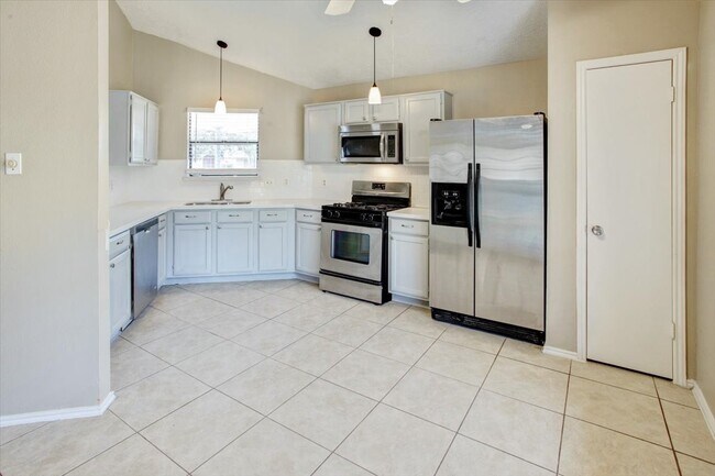Building Photo - 21506 Bluebonnet Meadow Ln
