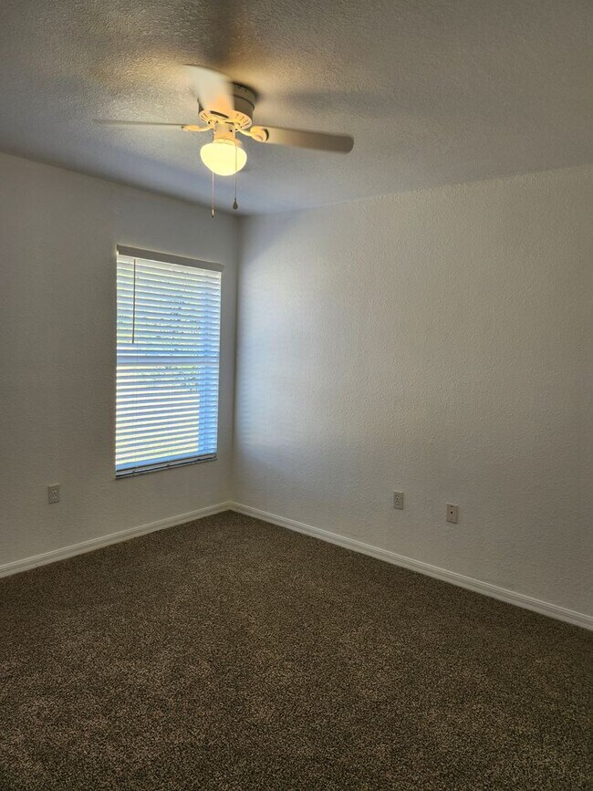 Building Photo - Deep Creek updated duplex for RENT!