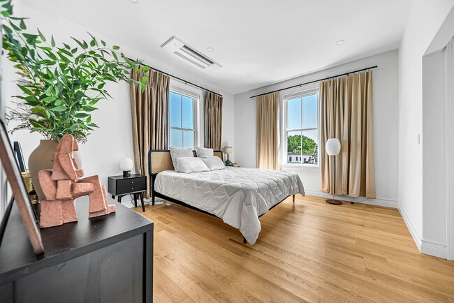 Building Photo - 57 Grampian Way