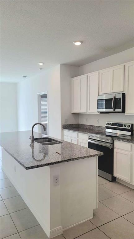 Building Photo - 1022 Alabaster Wy