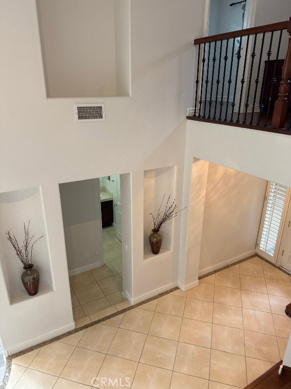 Building Photo - 27761 Daisyfield Dr