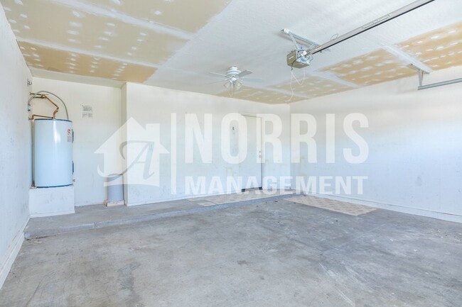 Building Photo - Spacious Home in Magic Ranch in Florence