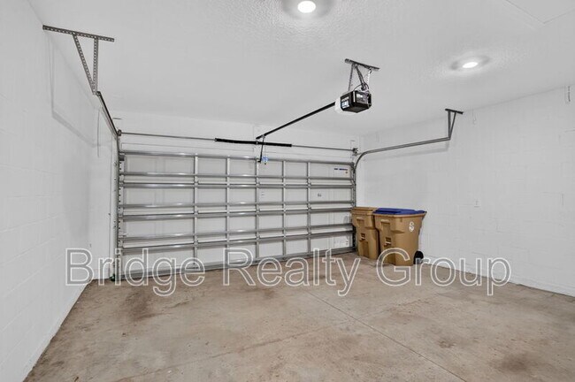 Building Photo - 4301 Twisted Twig Bnd