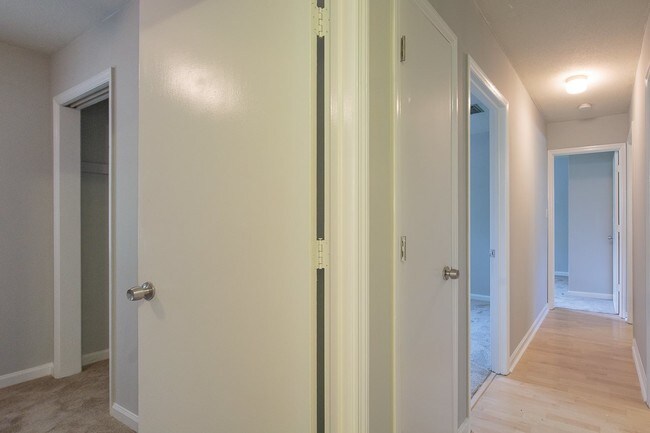 Building Photo - 1837 Devra Dr