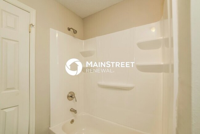 Building Photo - 3 Bedroom Pet-Friendly Home in Powder Springs, GA with Main Street Renewal