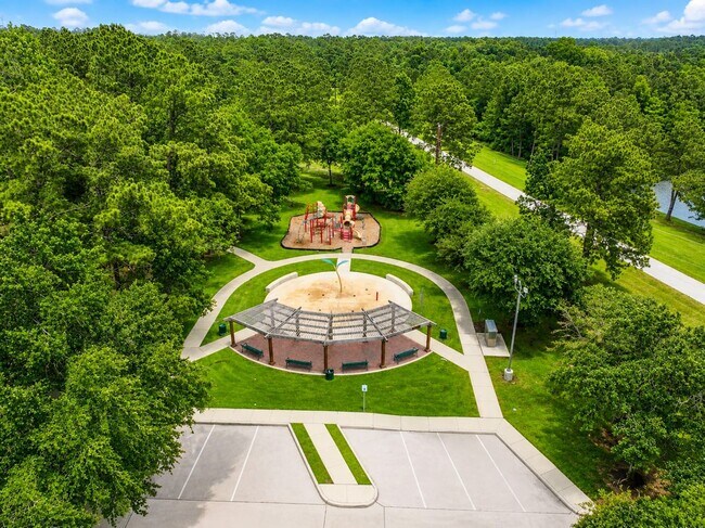 Building Photo - 1011 Backland Ct