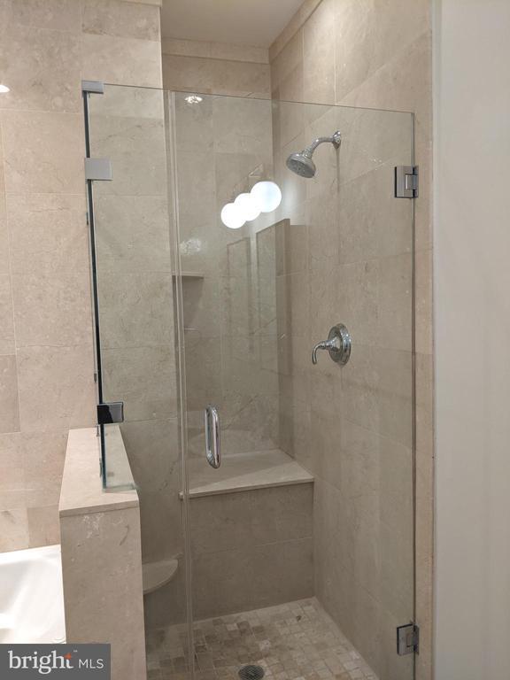 Building Photo - 1100 S Broad St