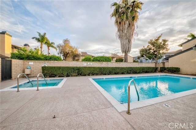 Building Photo - 8466 Kington Way