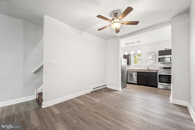 Building Photo - 3103 N Croskey St