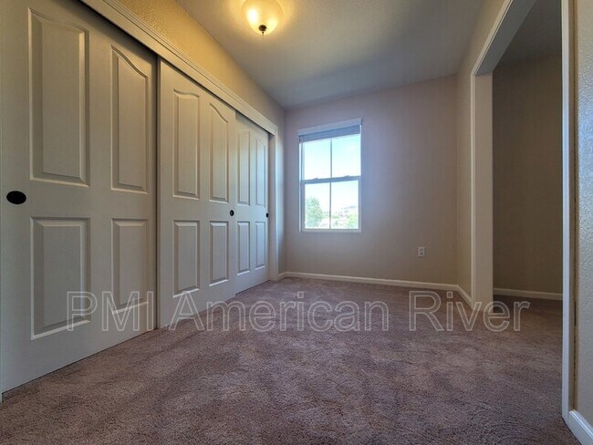Building Photo - 3304 Esplanade Cir