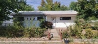 Building Photo - 3 Bedroom 1 Bath Home