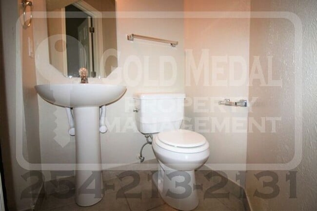 Building Photo - 3904 Charolais Dr