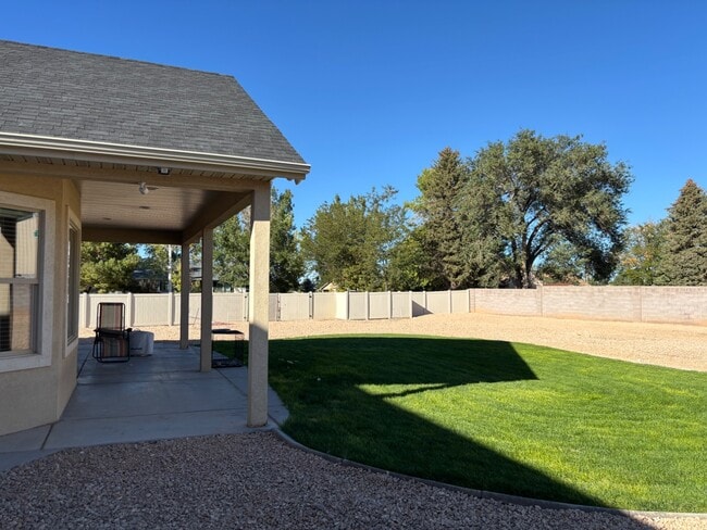 Building Photo - 3792 250 E