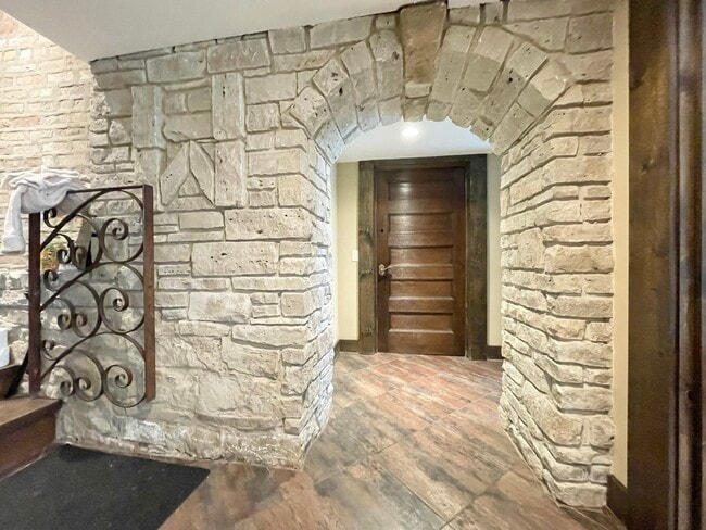 Building Photo - 1633 N Humboldt Blvd