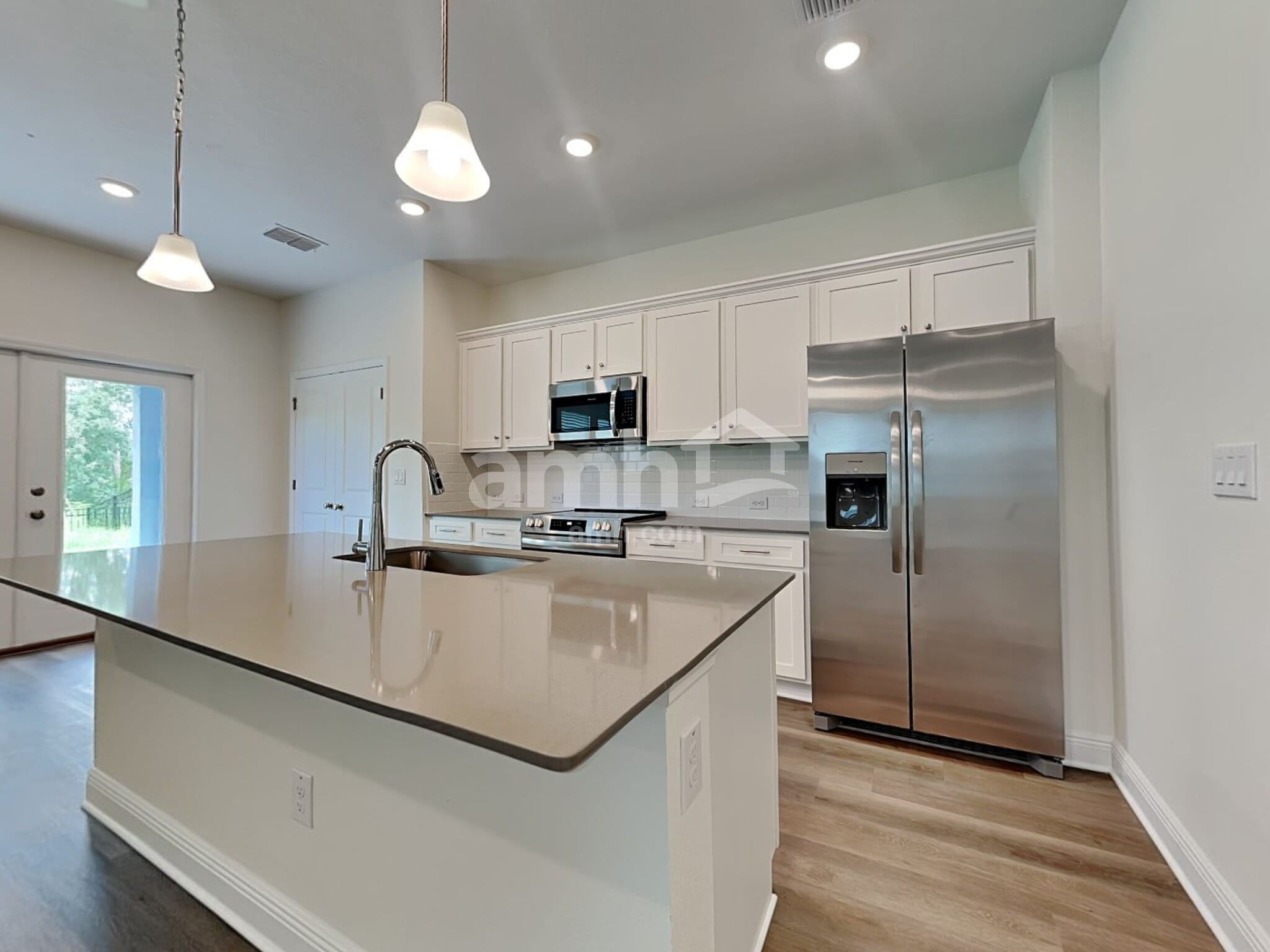 Building Photo - 27170 St Andrews Ave