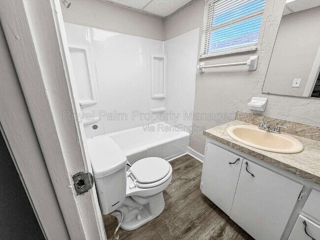Building Photo - 3744 Estelle Ave