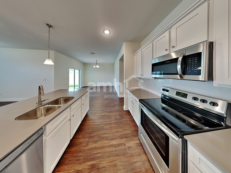 Building Photo - 2745 Ponds Trl