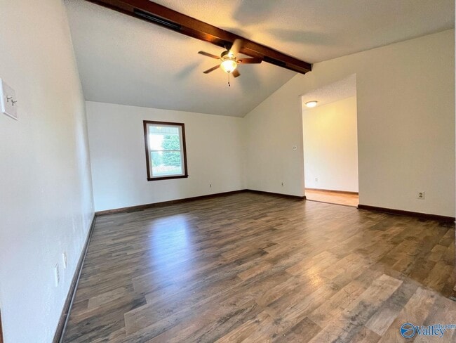 Building Photo - 112 Hazelwood Dr
