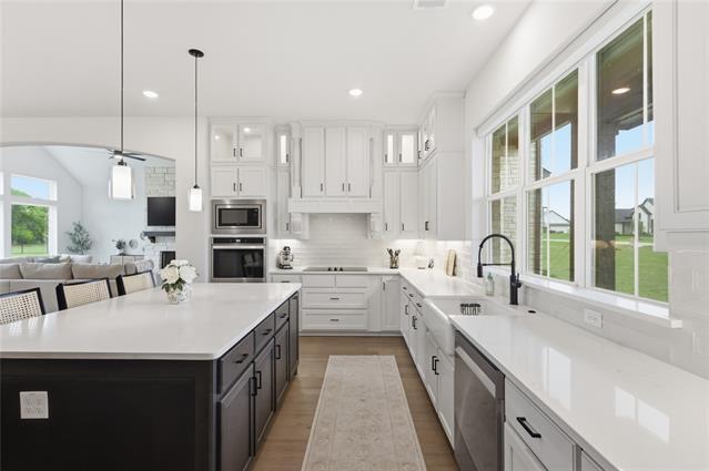 Building Photo - 300 Waterview Dr