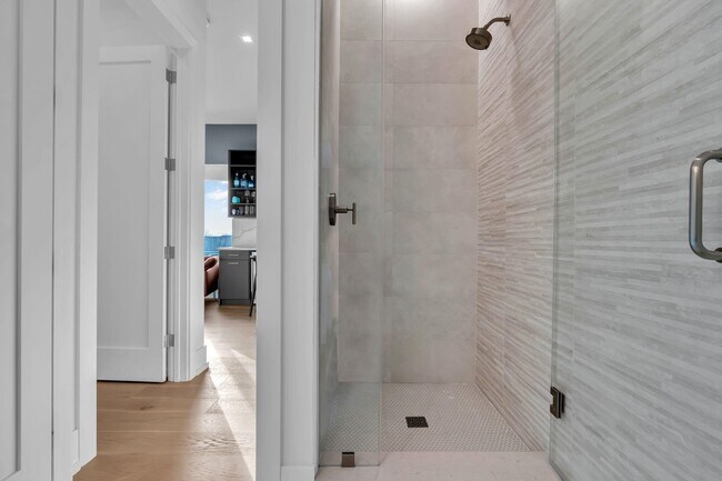 Building Photo - 200 Ocean Ave N