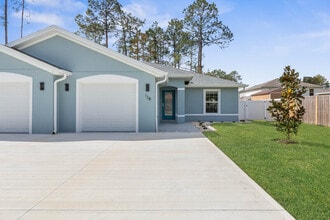 Building Photo - 12 Lloret Pl