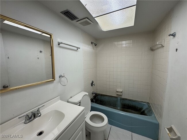 Primary Photo - 246 SW 36th Terrace