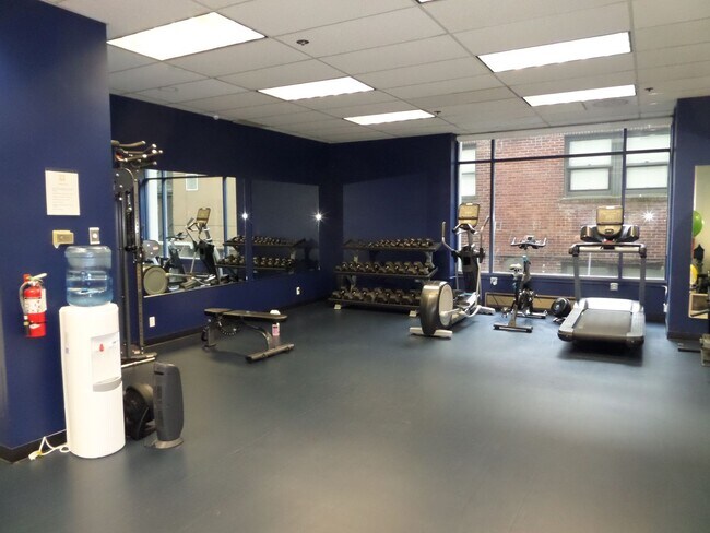 Building Photo - Adorable One Bedroom Seattle Condo in Unbeatable Location - Walk to Pike Place Market!