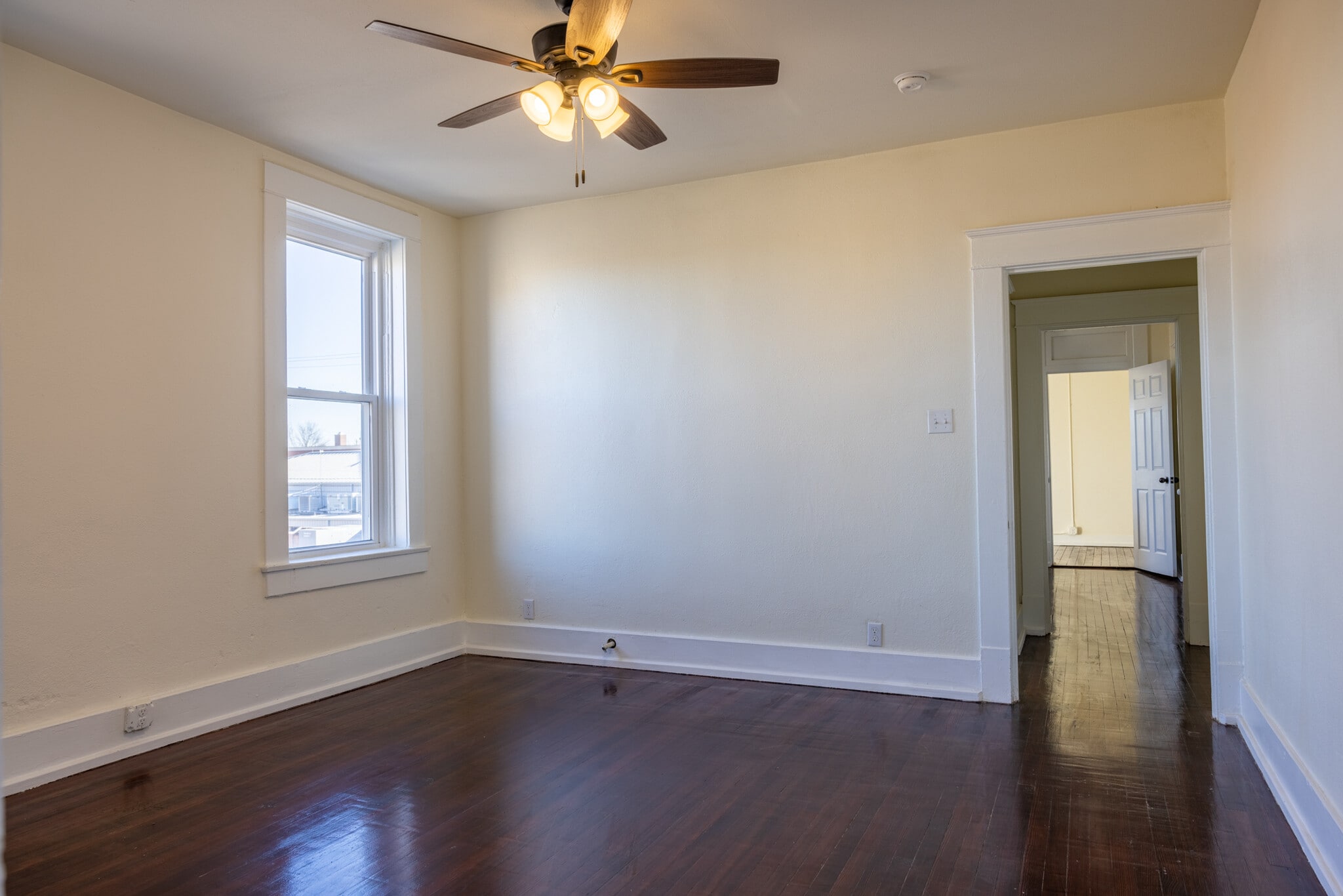 Building Photo - 537 Denison St