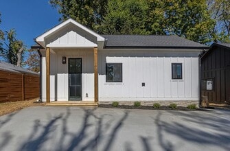 Building Photo - 1905 Highland Ave