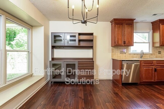 Building Photo - 3206 Kings Pond Rd