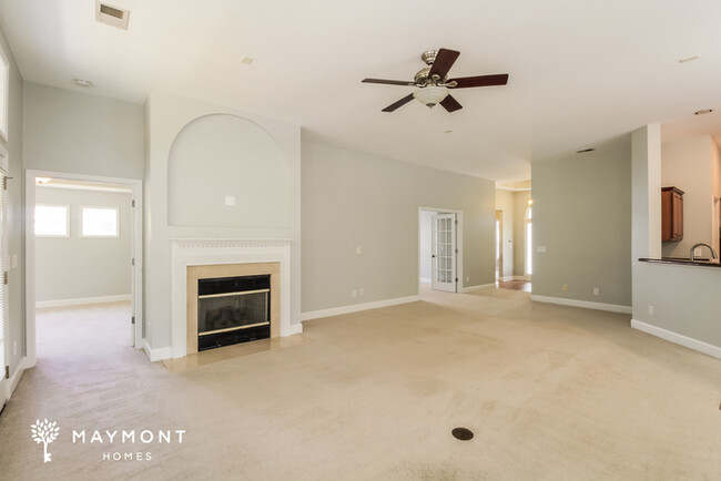 Building Photo - Stunning Myrtle Beach Home!