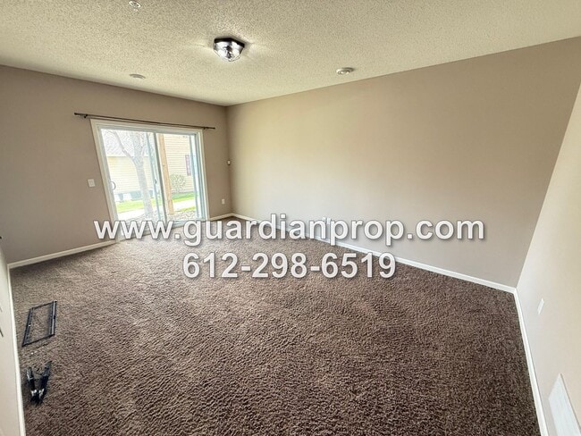 Building Photo - Luxury Townhouse Available Now, Lower Family Room w/Walkout, Balcony, 4 Baths, Large Primary