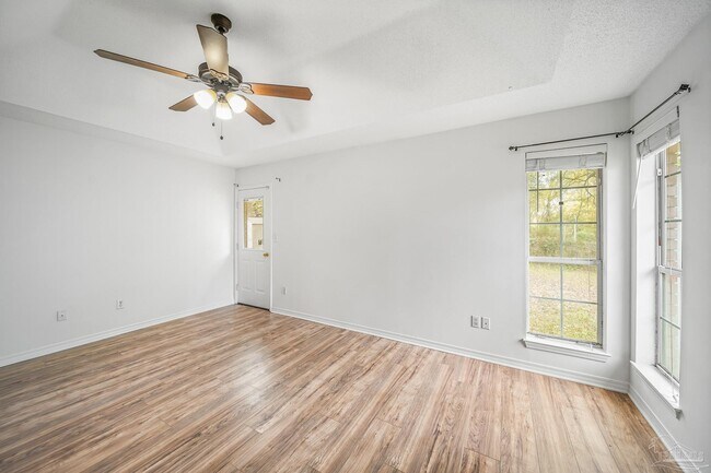 Building Photo - 3313 Country Meadow Ln