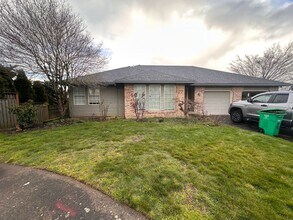 Building Photo - 14441 NE Morris Ct