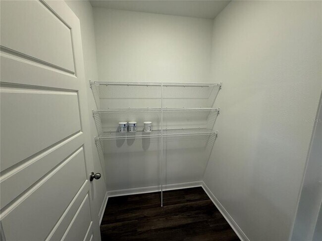 Building Photo - 4659 Ostero St