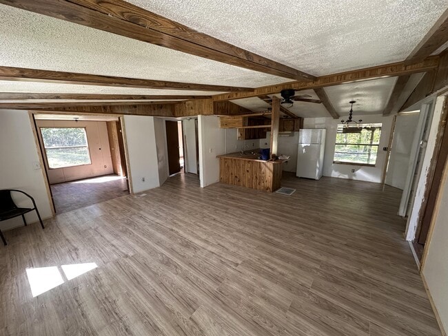 Building Photo - 103 Sherri Lee Ter