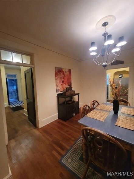 Building Photo - 128 S Capitol Pkwy