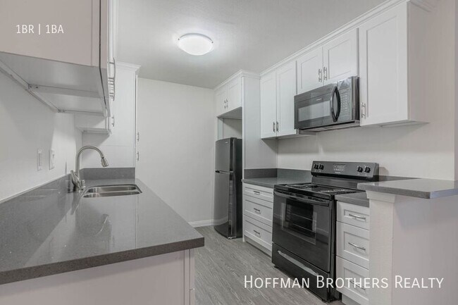 Building Photo - 8123 Langdon Ave