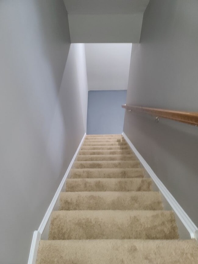 Building Photo - 3 Bedroom Townhome for Rent in Waynesboro!