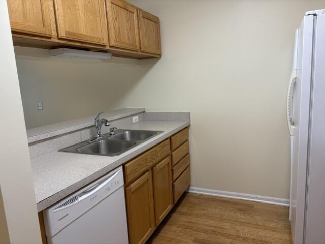 Building Photo - 2736 S Knightsbridge Cir