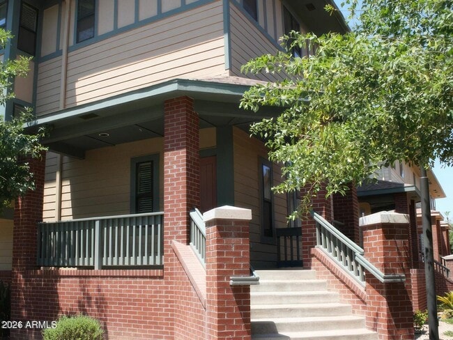 Building Photo - 772 S Beck Ave