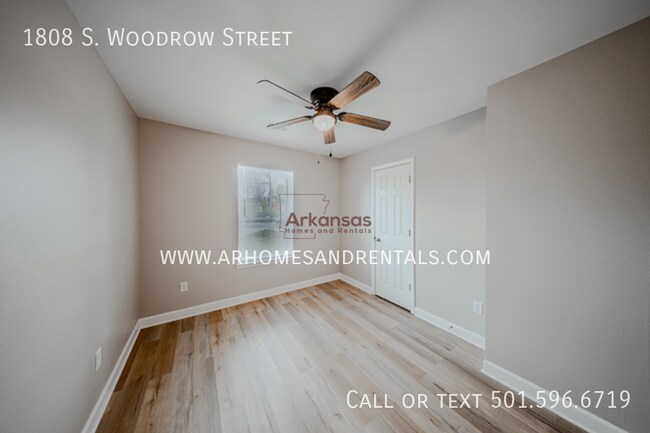 Building Photo - 1808 S Woodrow St