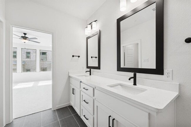 Building Photo - 4839 Fuller Ct