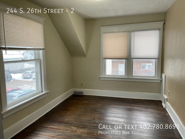 Building Photo - 244 S 26th St