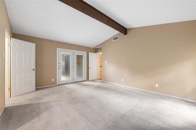 Building Photo - 8506 Mesa Dr